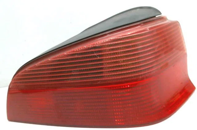 Feu arrière droit Peugeot 106 II (1A_, 1C_) 1.0 i (1996-2001) occasion