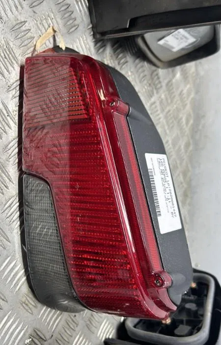 Feu arrière droit PEUGEOT 106 PHASE 1 occasion