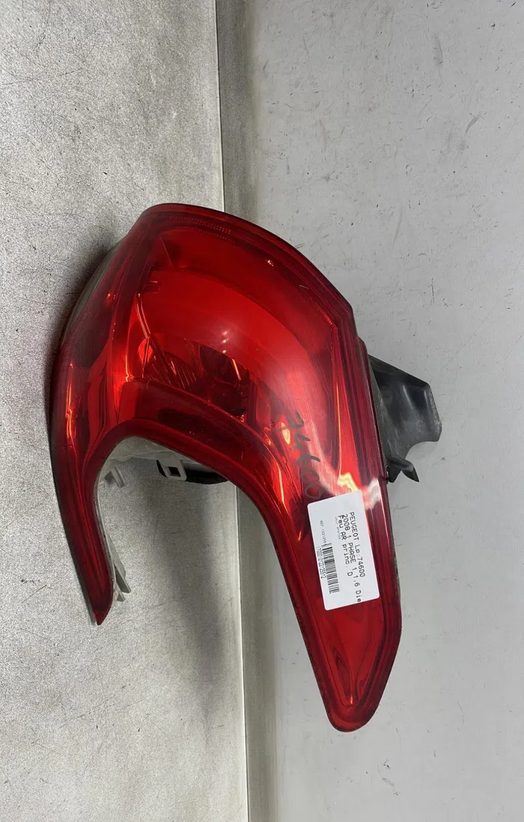 Feu arrière droit Peugeot 2008 I (CU_) 1.6 hdi (2013) occasion