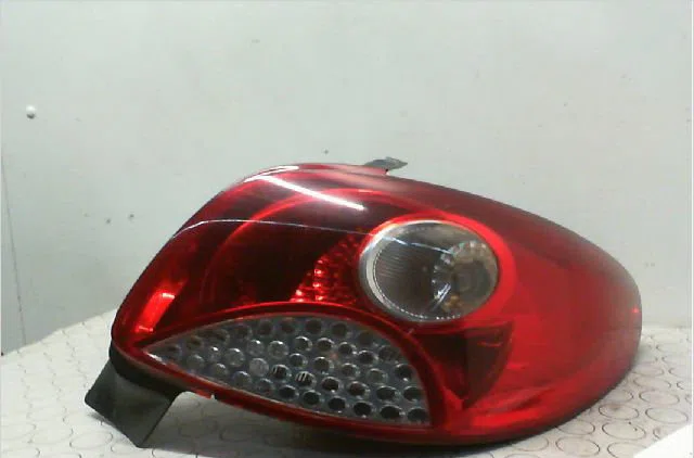 Feu arrière droit PEUGEOT 206   1.4i 75ch occasion