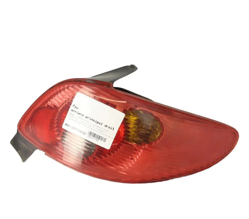 Feu arrière droit Peugeot 206 3-5 portes (2A-C) 1.4 16v (2003-2008) occasion