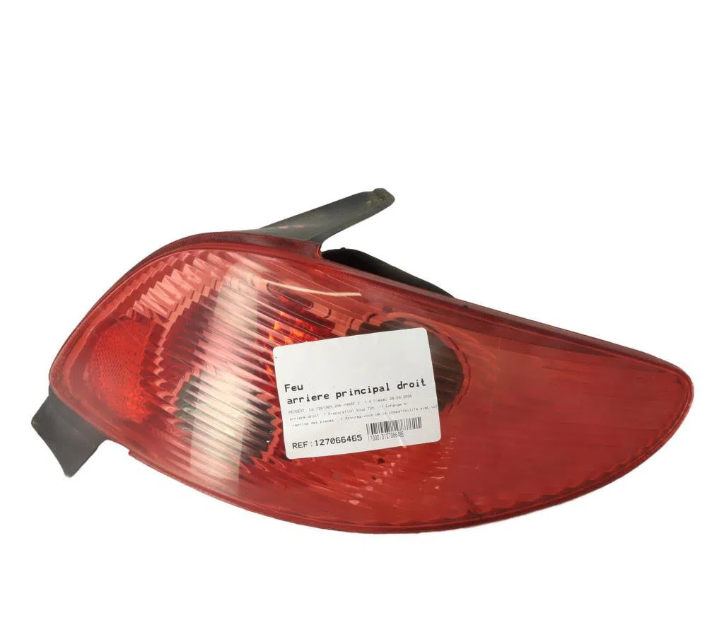 Feu arrière droit Peugeot 206 3-5 portes (2A-C) 1.4 hdi eco 70 (2001-2009) 5 portes occasion