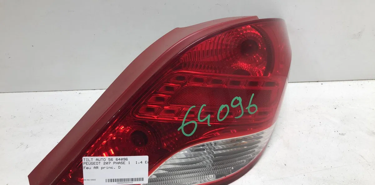 Feu arrière droit Peugeot 207-207 (WA_, WC_) 1.4 (2006-2013) 5 portes occasion