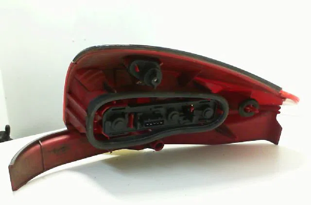 Feu arrière droit PEUGEOT 306  2.0 HDI 90ch occasion