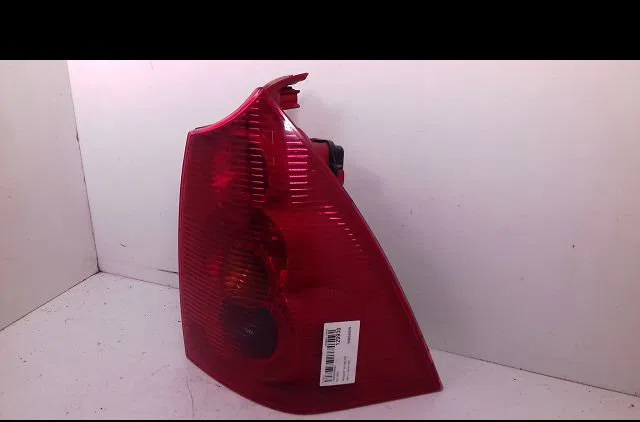 Feu arrière droit Peugeot 307 Break (3E) 2.0 hdi 110 (2002-2009) 5 portes occasion