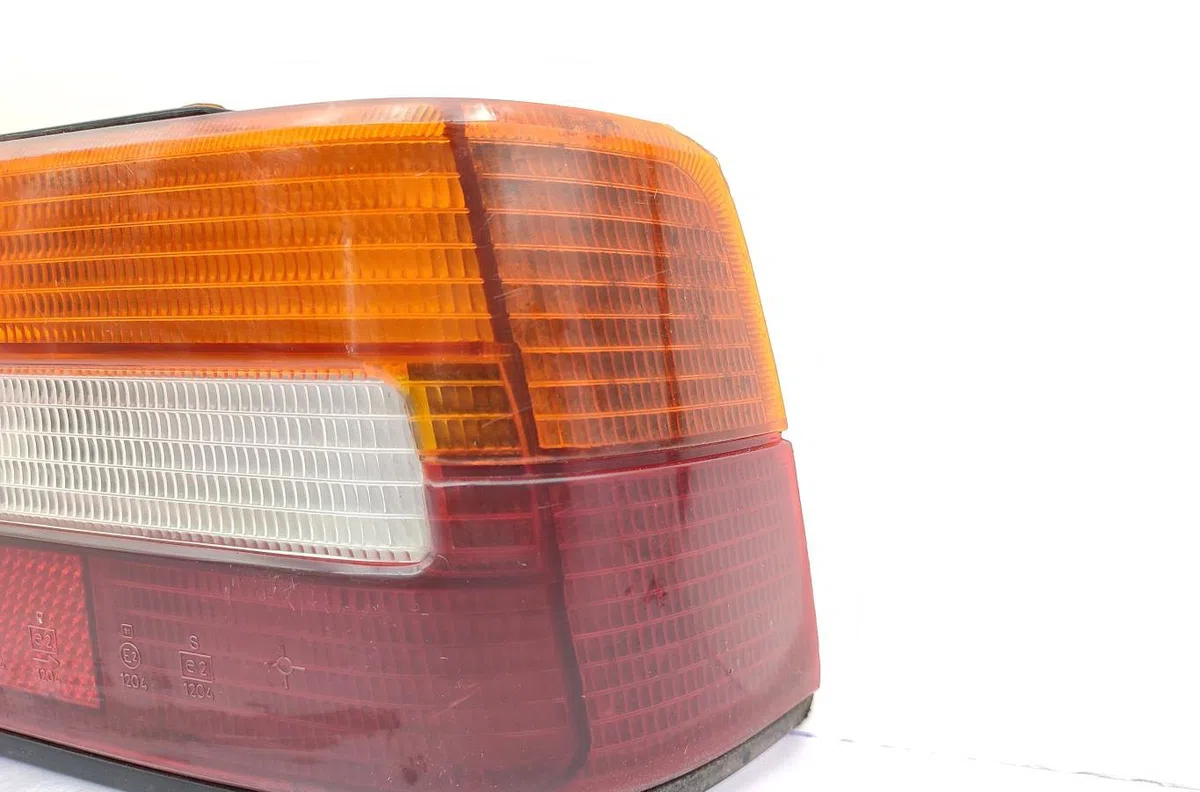 Feu arrière droit PEUGEOT 309 PHASE 1 occasion