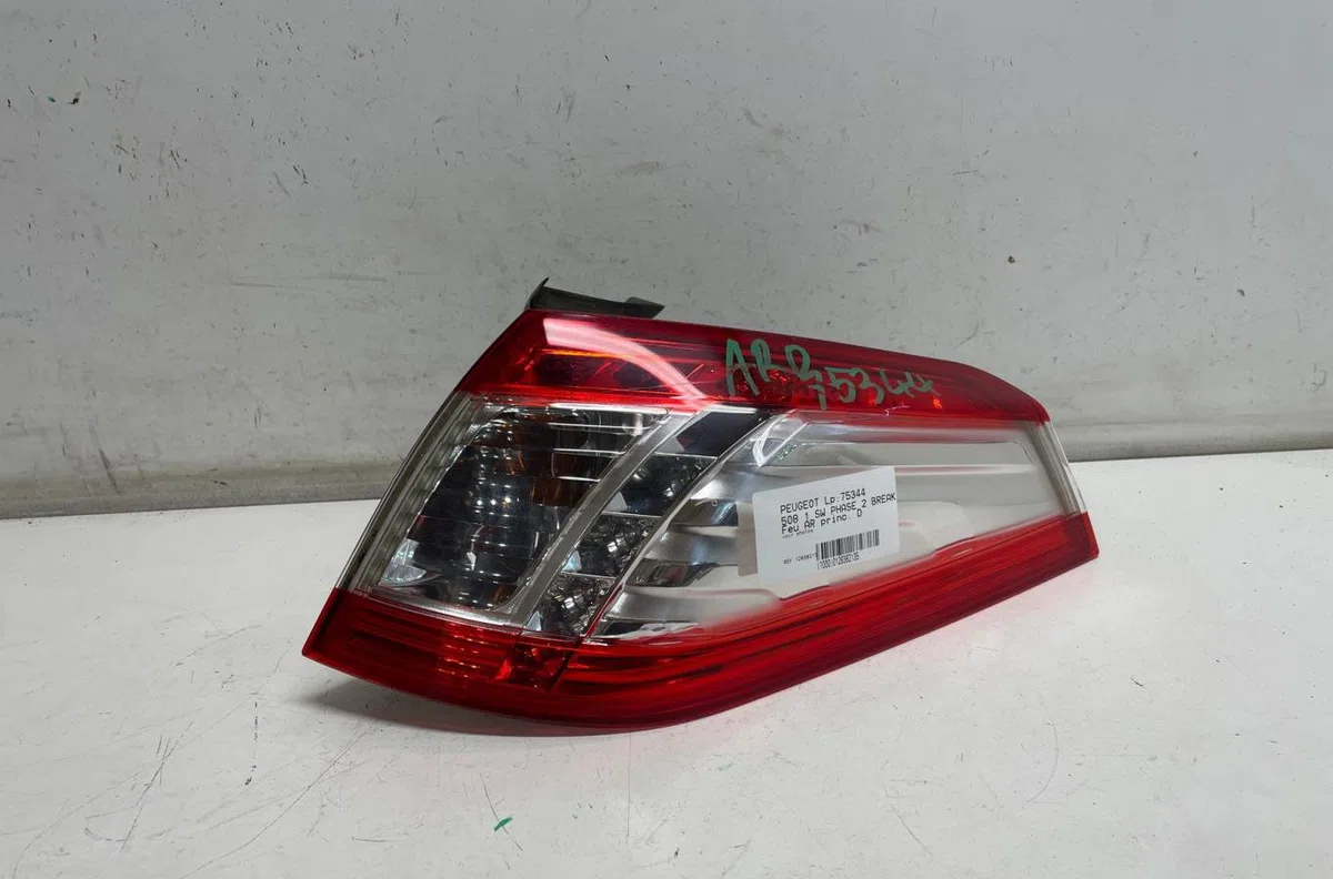 Feu arrière droit Peugeot 508 SW I (8E_) 1.6 bluehdi 120 (2014-2018) occasion
