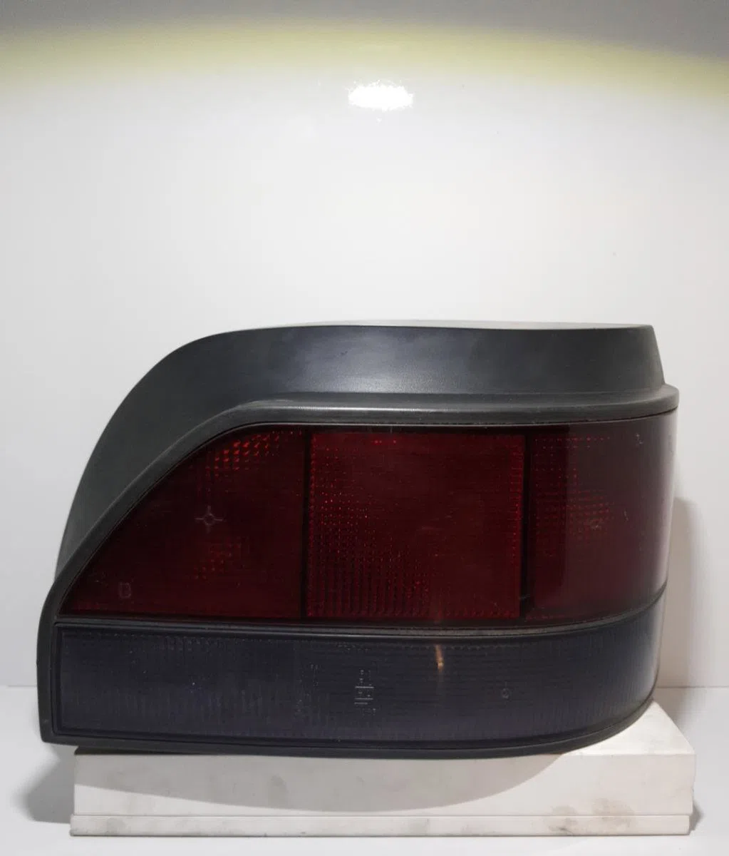 Feu arrière droit RENAULT CLIO 1 PHASE 1 occasion