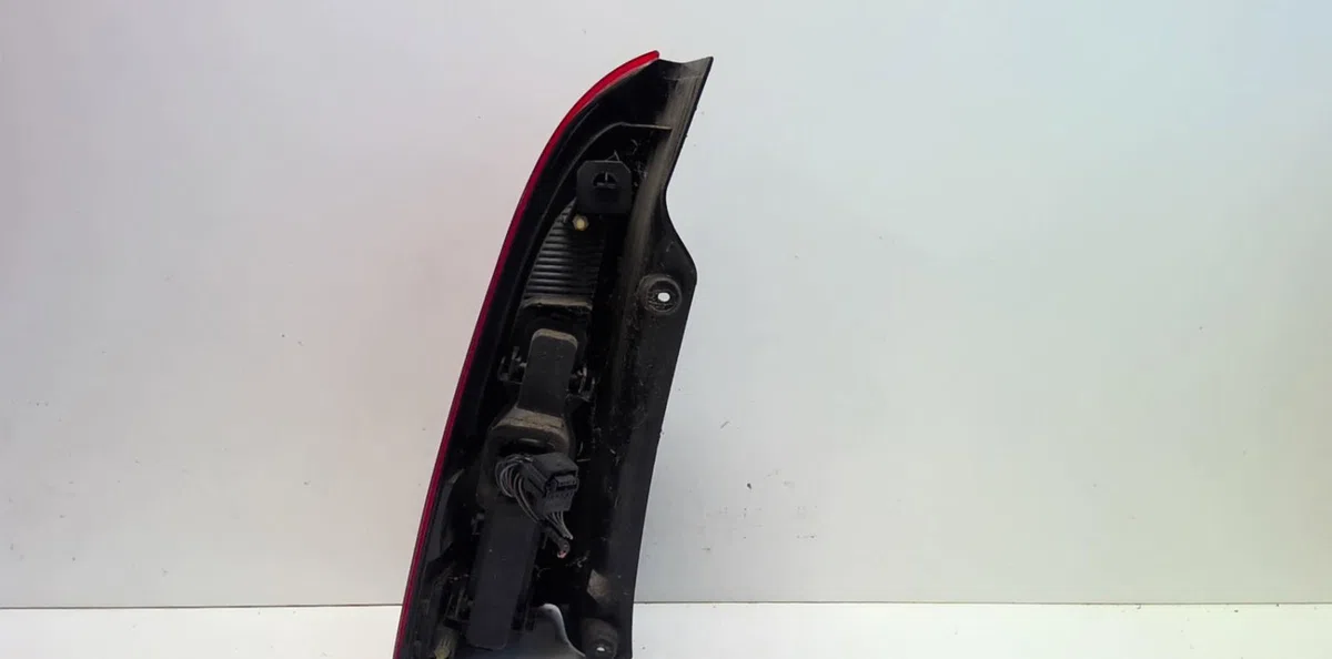 Feu arrière droit Renault ESPACE IV (JK0-1_) 3.0 dci (jk0j, jk0v) (2002-2006) occasion