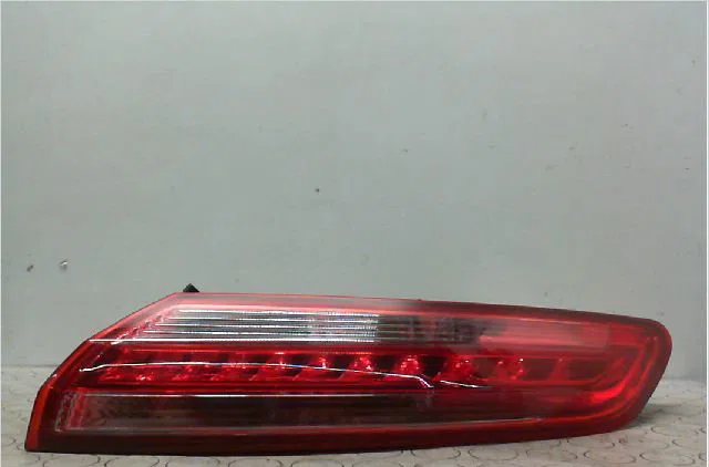 Feu arrière droit RENAULT LAGUNA III 2.0 DCI 150ch occasion