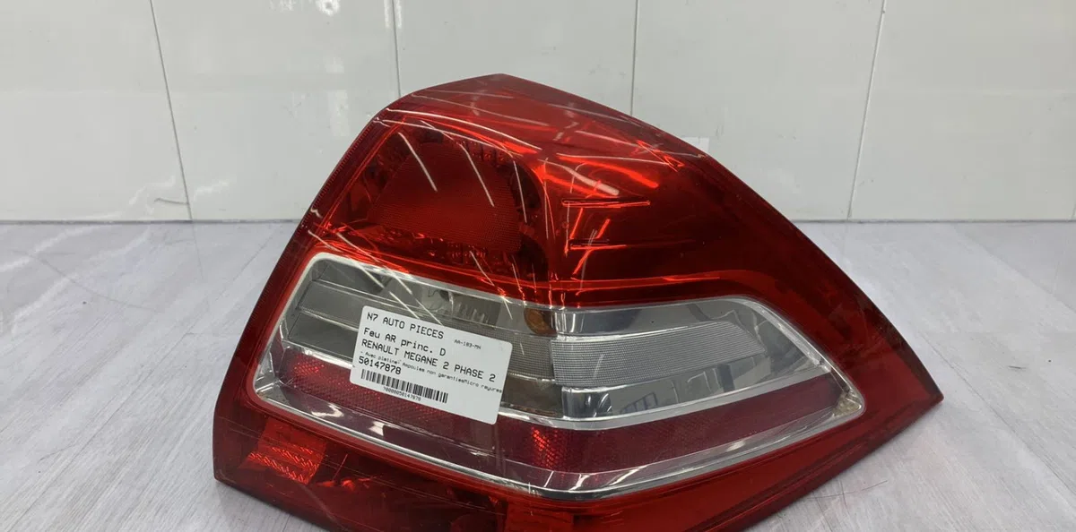 Feu arrière droit RENAULT MEGANE 2 PHASE 2 occasion