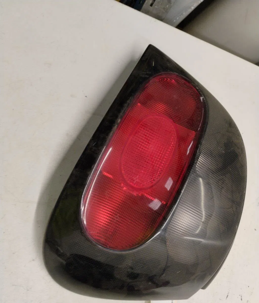 Feu arrière droit Renault MEGANE I (BA0-1_) 1.6 e (ba0f, ba0s) (1996-1999) occasion