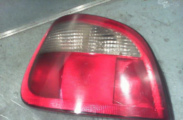 Feu arrière droit RENAULT MEGANE I Phase 1 11-1995--03-1999 occasion