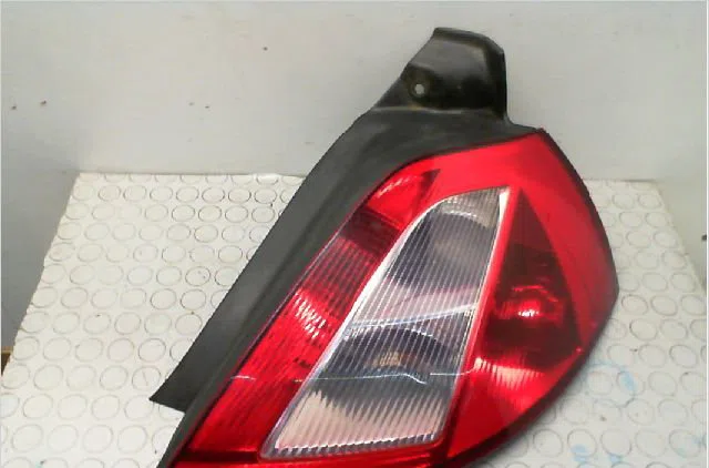Feu arrière droit Renault MEGANE II (BM0-1_, CM0-1_) 1.5 dci (bm1e, cm1e) (2005-2008) occasion