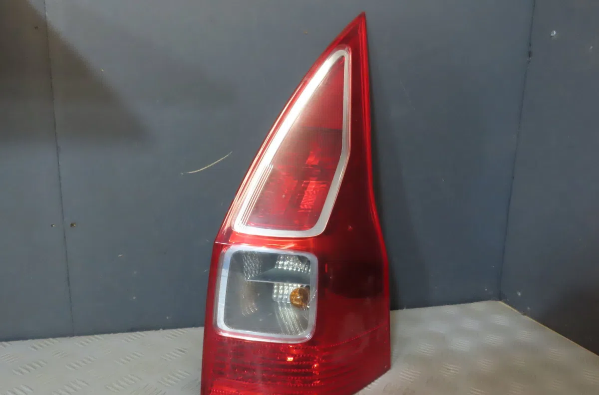 Feu arrière droit Renault MEGANE II Break (KM0-1_) 1.6 16v (2005-2009) occasion