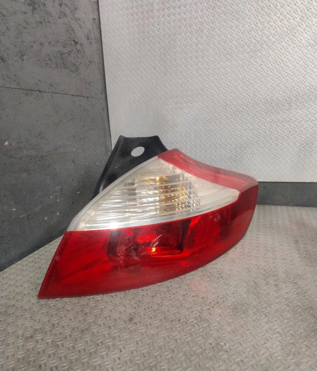 Feu arrière droit Renault MEGANE III 3-5 portes (BZ0-1_, B3_) 1.9 dci (bz0n, bz0j) (2008) occasion
