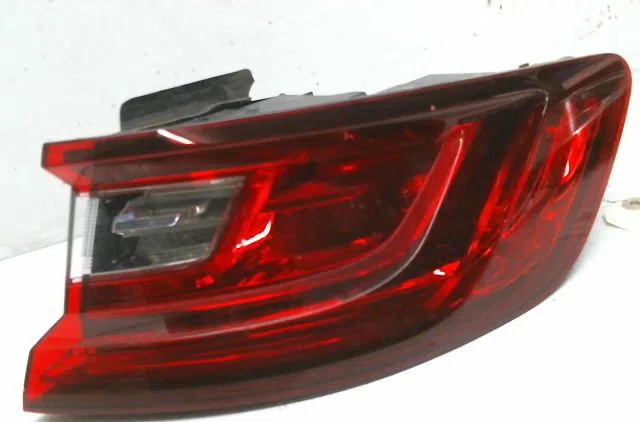 Feu arrière droit Renault MEGANE IV 3-5 portes (B9A-M-N_) 1.2 tce 130 (b9mr) (2015) 5 portes occasion
