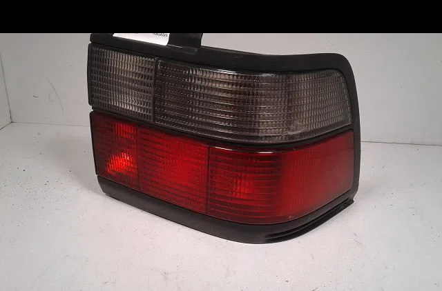 Feu arrière droit Rover 200 II Décapotable (XW) 214 1.4i 16v (1993-1999) occasion