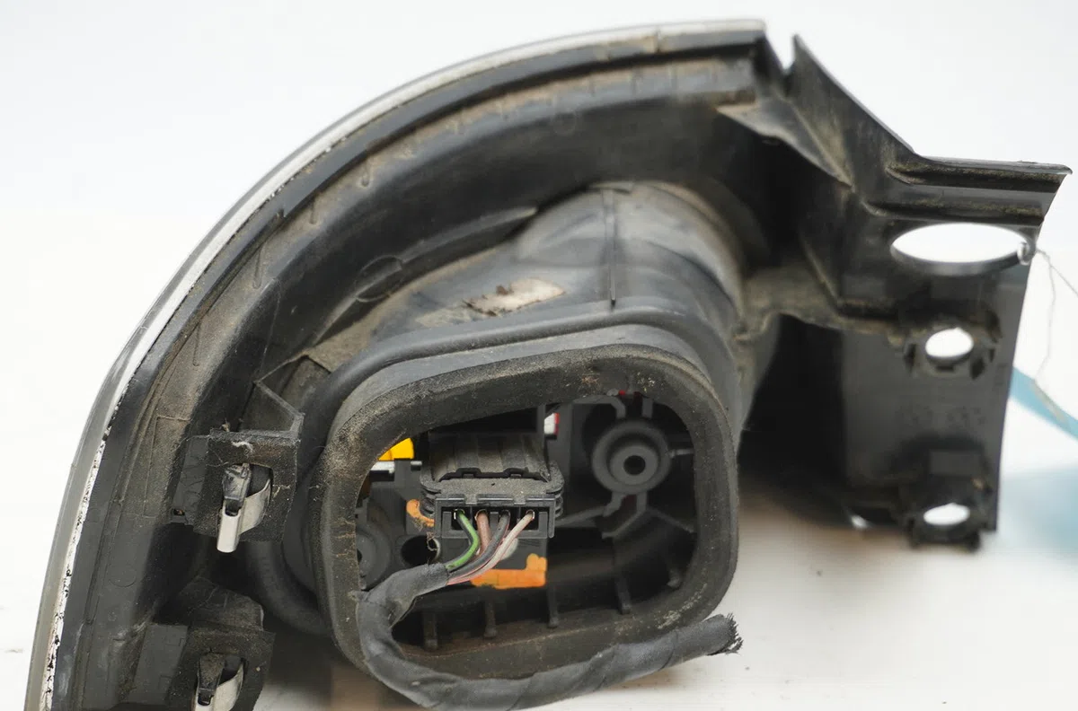 Feu arrière droit Seat IBIZA III (6L1) 1.2 12v (2006-2009) occasion