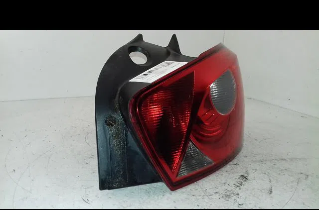 Feu arrière droit Seat IBIZA IV (6J5, 6P1) 1.2 tsi (2010-2012) 5 portes occasion