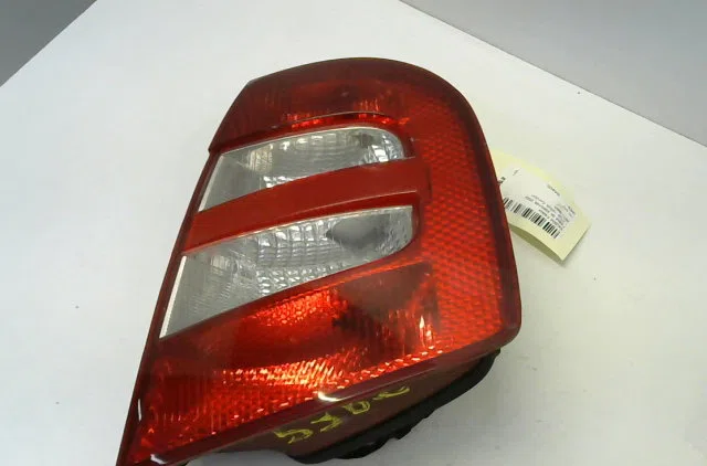 Feu arrière droit SKODA FABIA I 1.9 TDI 100ch occasion
