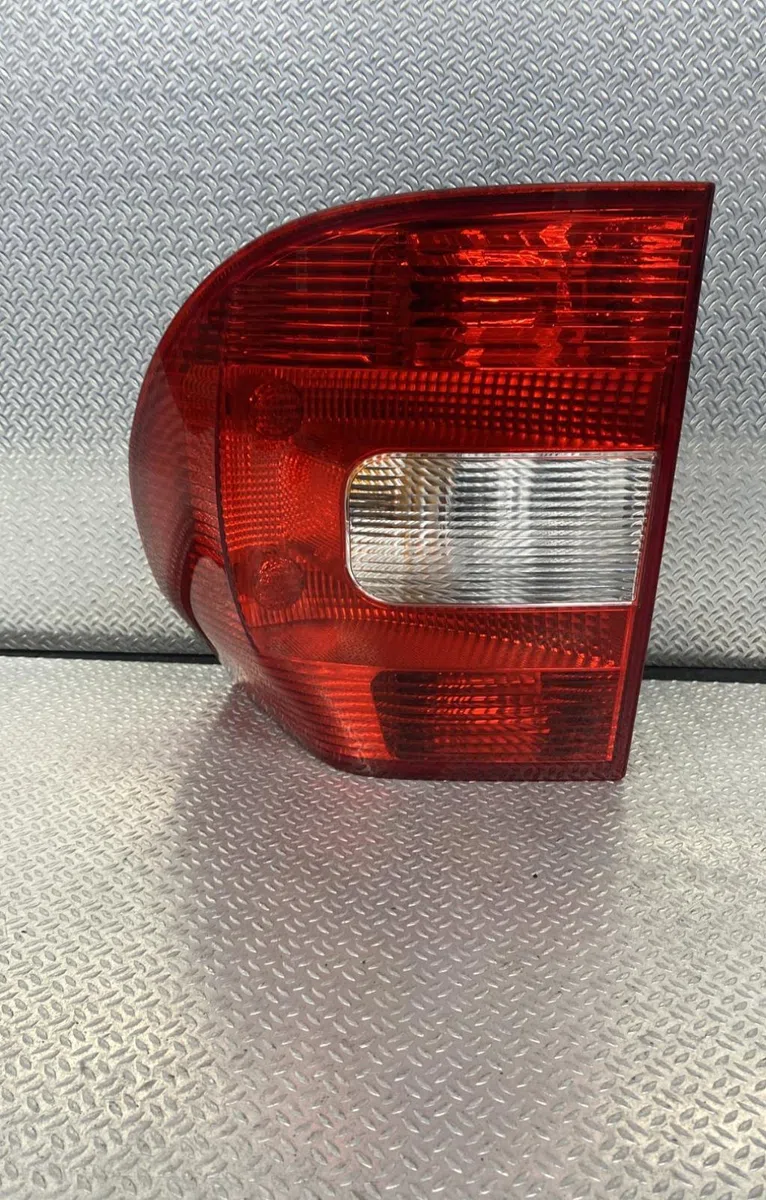 Feu arrière droit SKODA YETI YETI PHASE 1 occasion