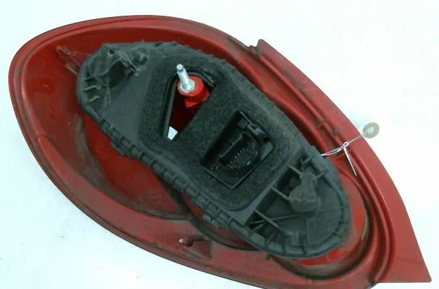 Feu arrière droit Toyota AYGO (_B1_) 1.0 (kgb10_) (2005-2014) 5 portes occasion