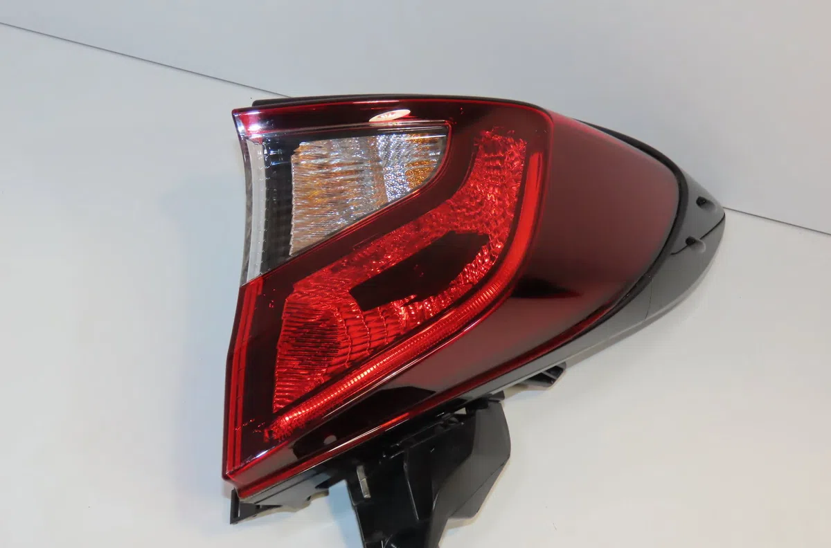Feu arrière droit Toyota C-HR (_X1_) 1.8 hybrid (zyx10_, zyx11_) (2016) occasion