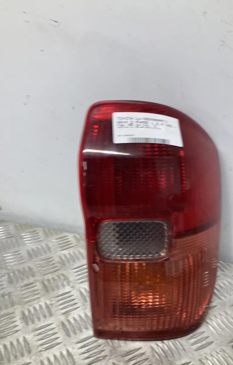 Feu arrière droit TOYOTA RAV4 2 PHASE 1 occasion