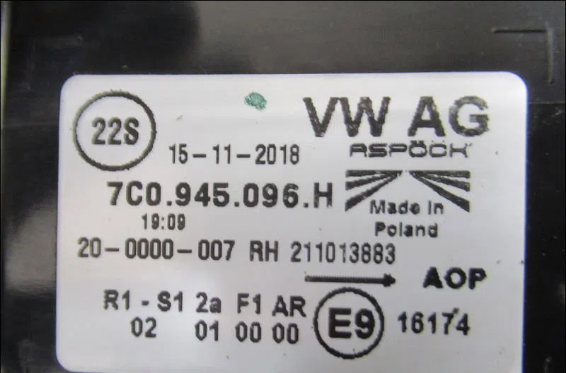 Feu arrière droit Volkswagen CRAFTER Camionnette (SY_, SX_) 2.0 tdi (2016) occasion