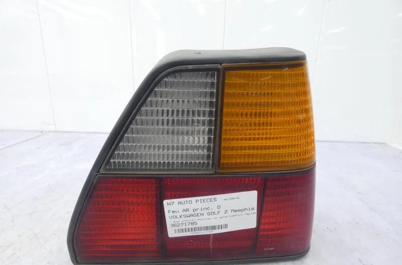 Feu arrière droit VOLKSWAGEN GOLF 2 occasion