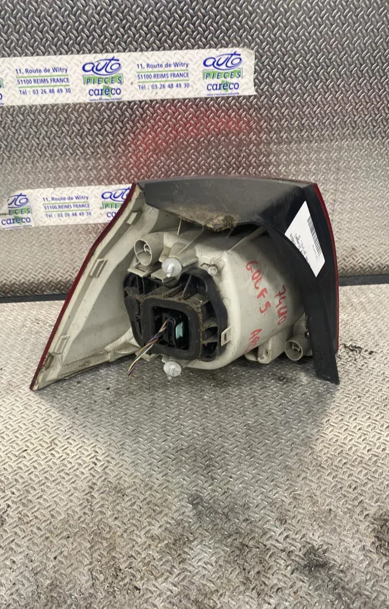 Feu arrière droit Volkswagen GOLF V (1K1) 1.9 tdi (2003-2008) 5 portes occasion