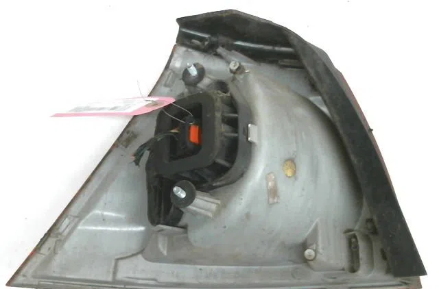 Feu arrière droit Volkswagen GOLF V (1K1) 2.0 tdi 16v (2003-2008) occasion