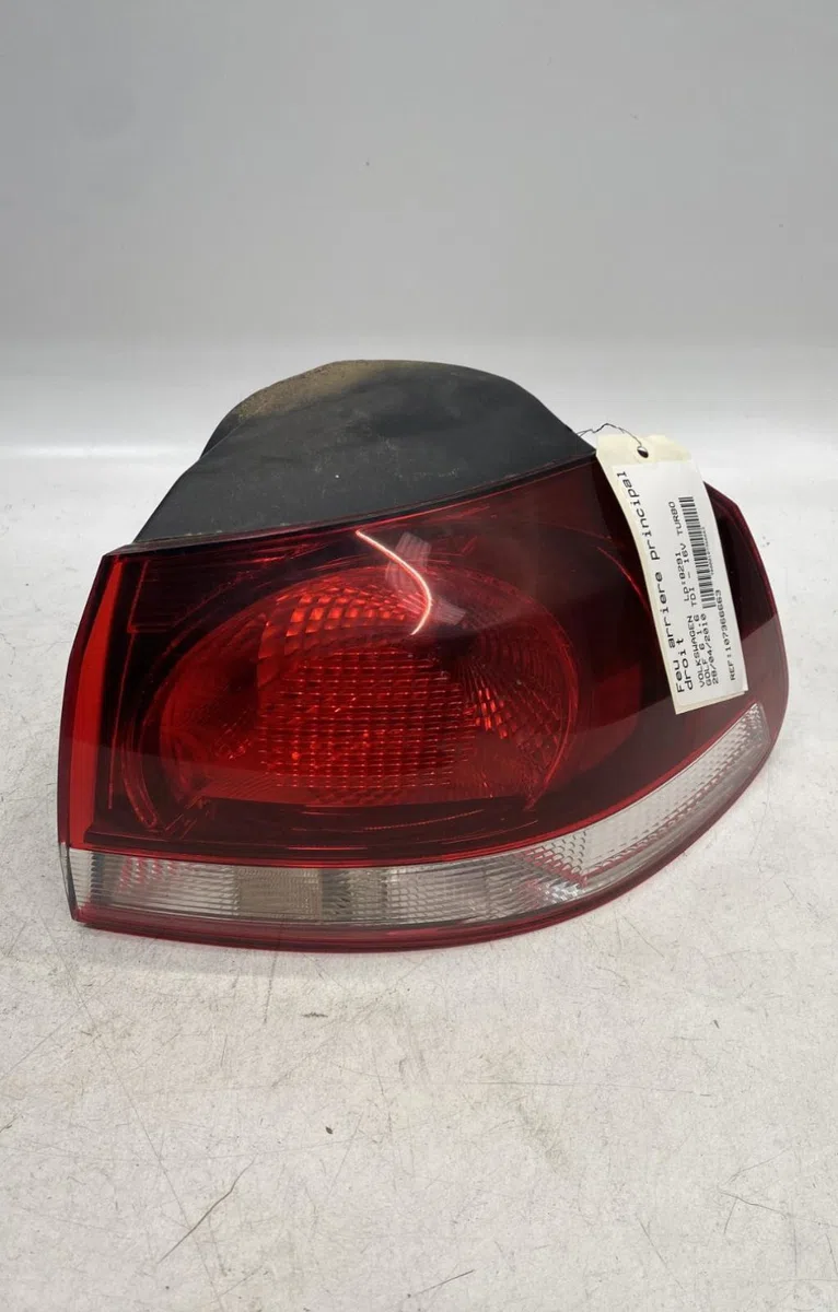Feu arrière droit Volkswagen GOLF VI (5K1) 1.6 tdi (2009-2012) 5 portes occasion