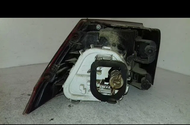 Feu arrière droit Volkswagen GOLF VII Variant (BA5, BV5) 1.6 tdi (2013-2018) occasion