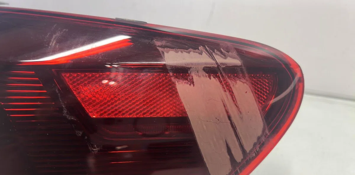 Feu arrière droit VOLKSWAGEN PASSAT 6 occasion