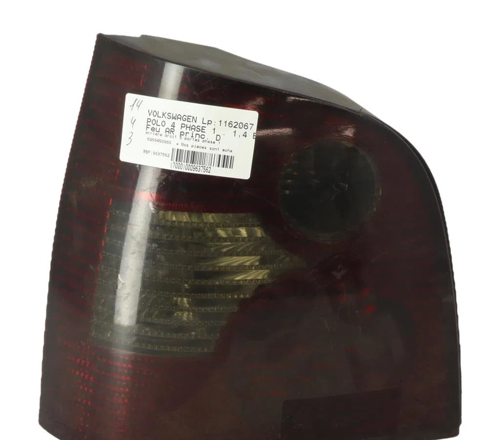Feu arrière droit Volkswagen POLO (9N_, 9A_) 1.4 fsi (2002-2006) occasion