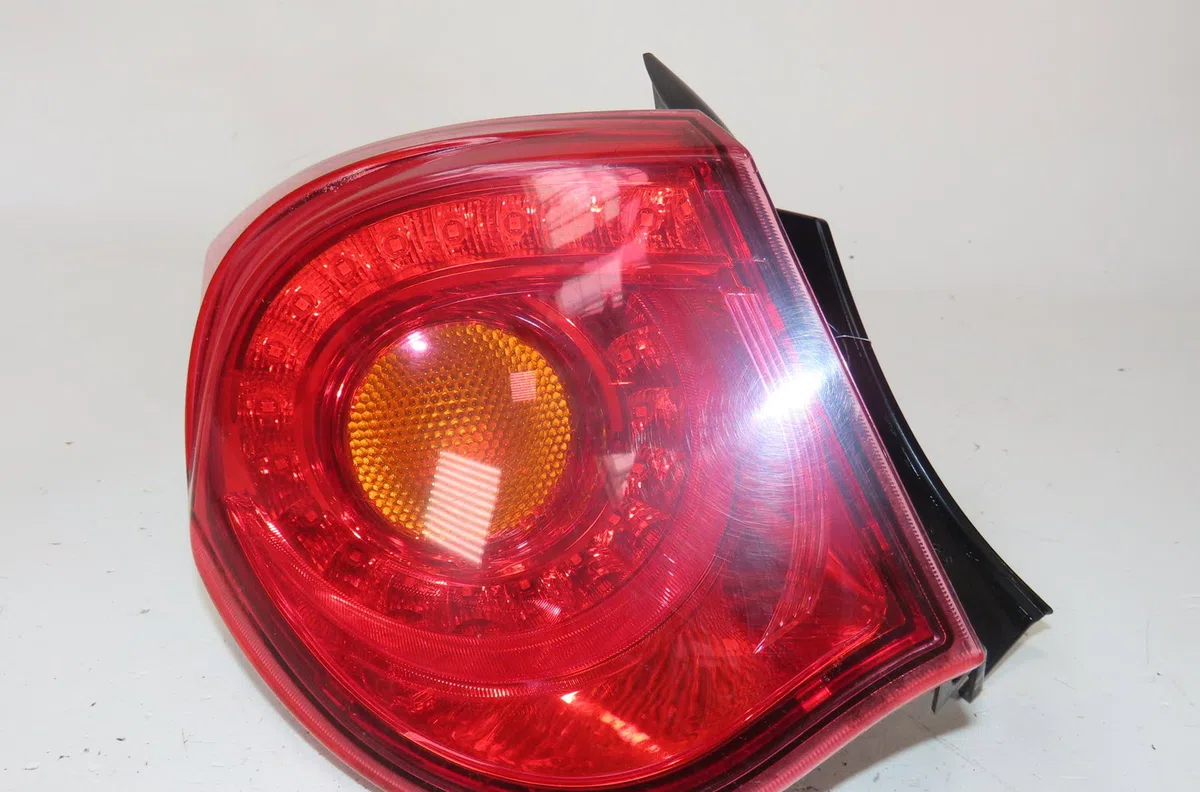 Feu arrière gauche Alfa romeo GIULIETTA (940_) 1.6 jtdm (940fxd1a) (2010-2016) 5 portes occasion