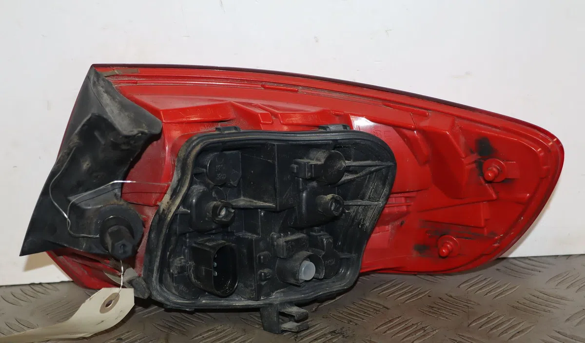 Feu arrière gauche Audi A3 Sportback (8PA) 2.0 tdi quattro (2006-2013) occasion