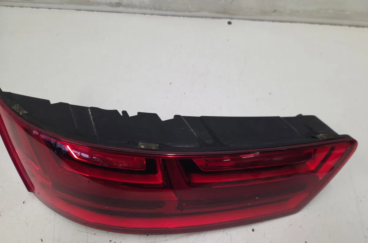 Feu arrière gauche AUDI Q7 1 PHASE 1 occasion