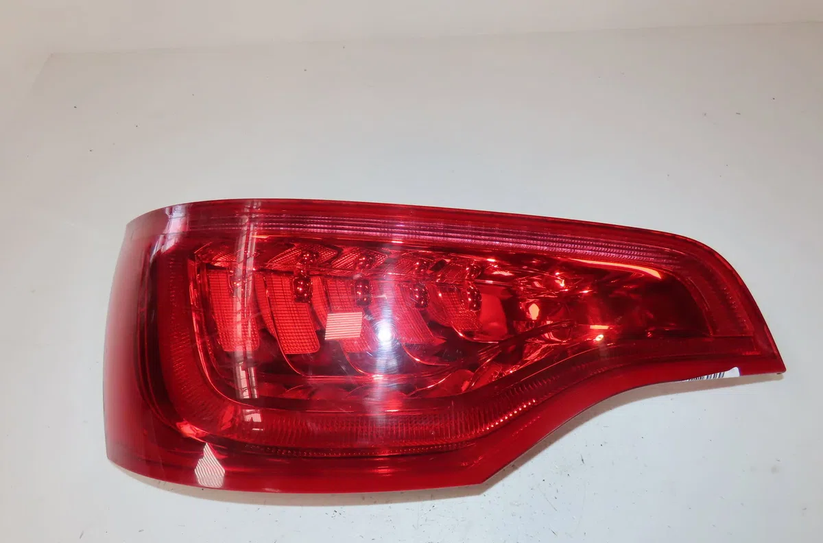 Feu arrière gauche Audi Q7 (4LB) 3.0 tdi quattro (2006-2008) occasion