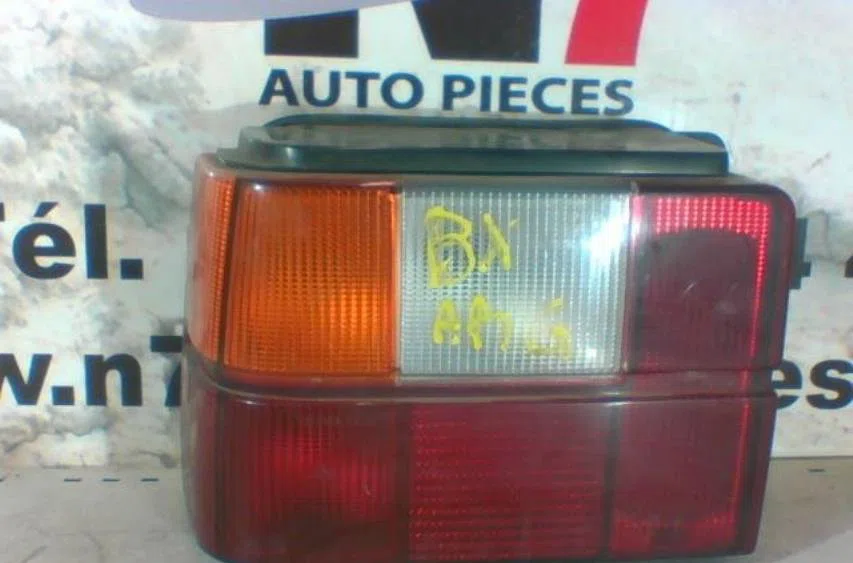 Feu arrière gauche CITROEN BX occasion