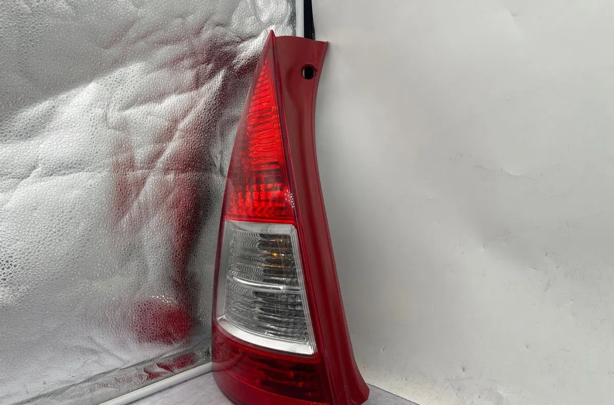 Feu arrière gauche CITROEN C3 1 PHASE 2 occasion