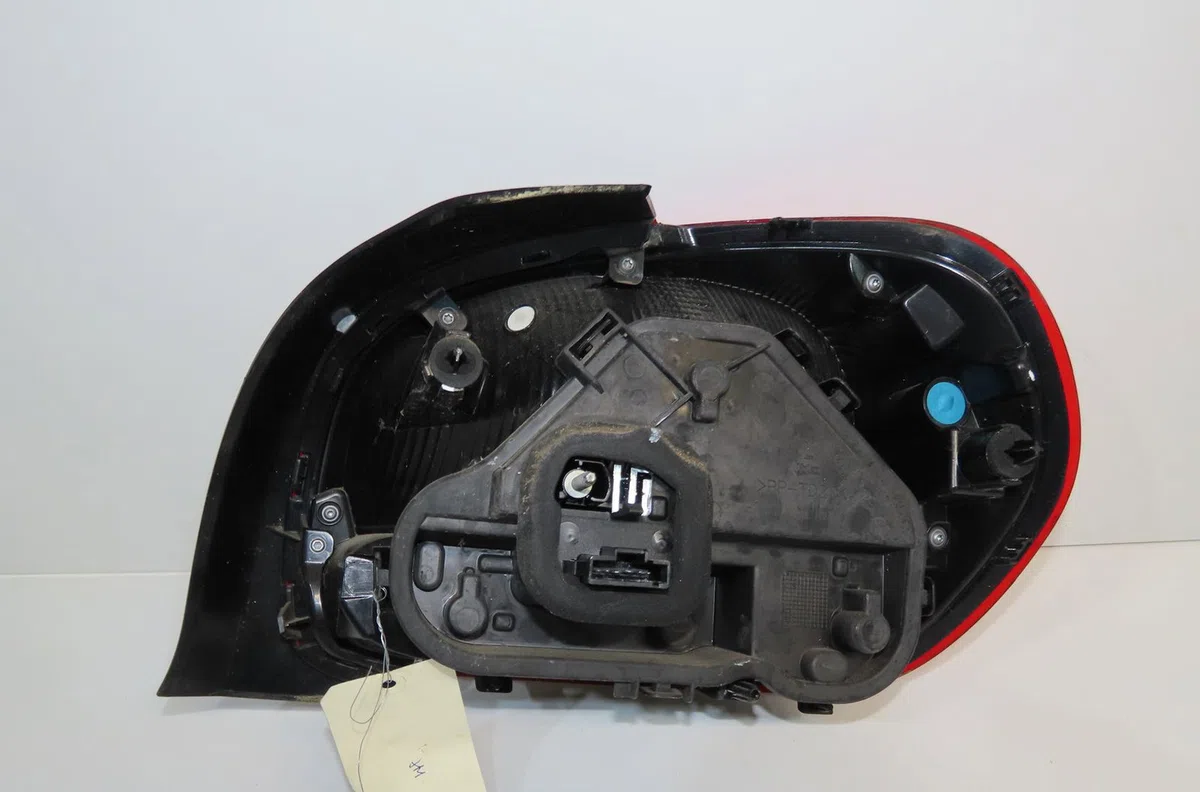 Feu arrière gauche Citroen C3 III (SX) 1.2 thp 110 (2016) occasion