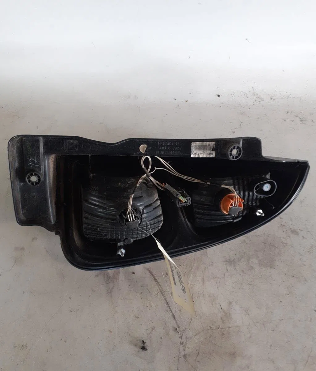 Feu arrière gauche Citroen C3 PICASSO (SH_) 1.6 hdi (2009) 5 portes occasion