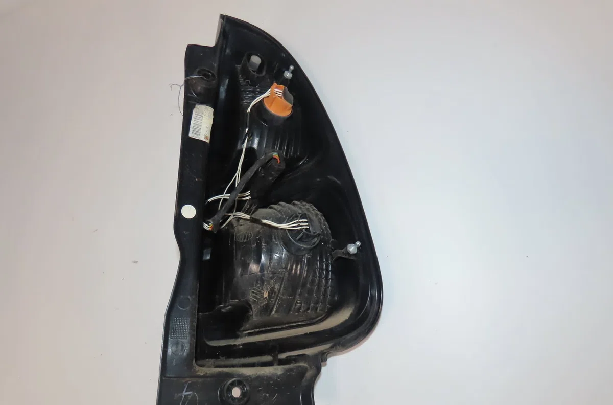 Feu arrière gauche Citroen C3 PICASSO (SH_) 1.6 hdi (2009) 5 portes occasion