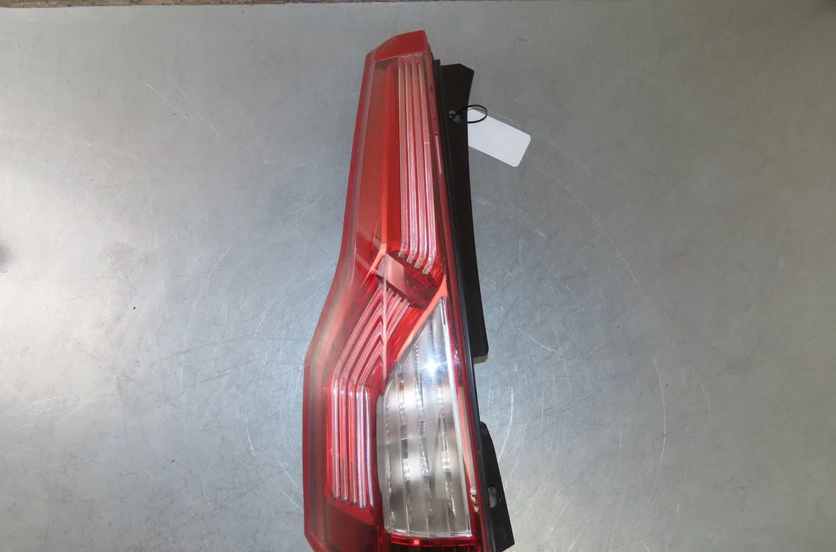 Feu arrière gauche Citroen C4 GRAND PICASSO I (UA_) 1.6 hdi 110 (2010-2013) occasion