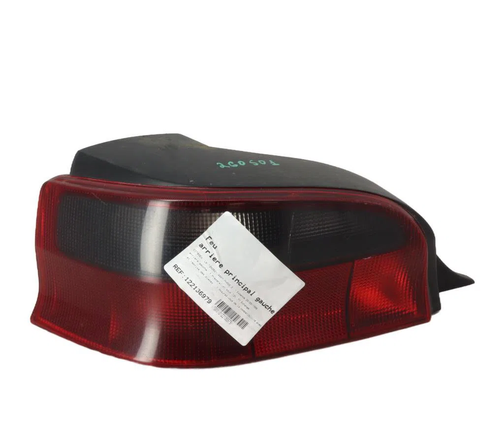 Feu arrière gauche Citroen SAXO (S0, S1) 1.0 x (1996-1998) occasion