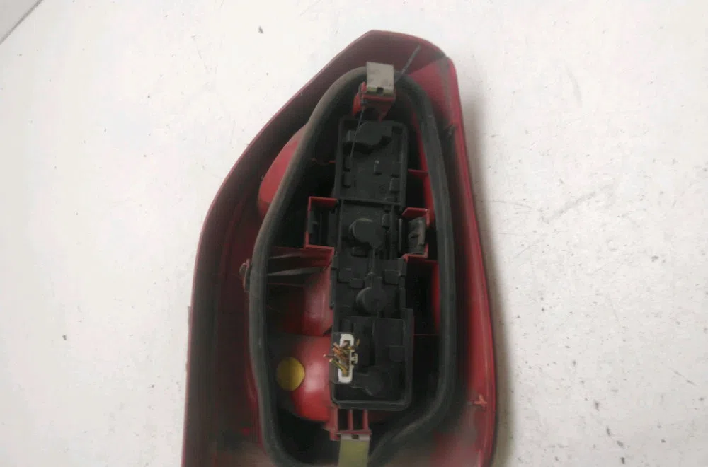 Feu arrière gauche Citroen XSARA PICASSO (N68) 1.8 16v (2000-2005) occasion
