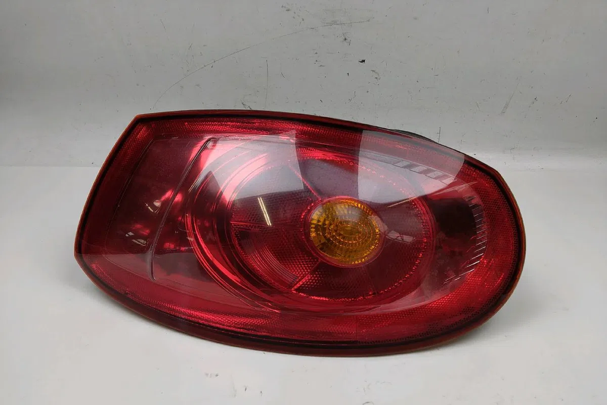 Feu arrière gauche Fiat BRAVO II (198_) 1.9 d multijet (198axb1a) (2007-2014) occasion